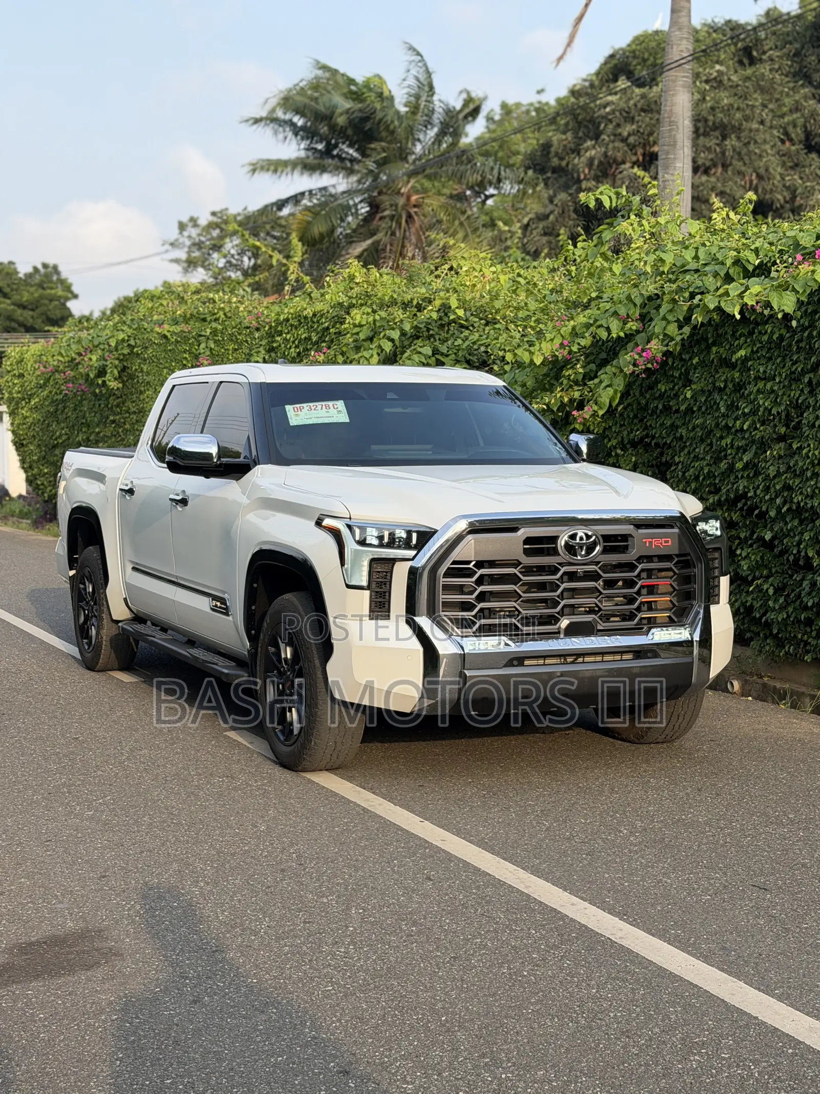 Toyota Tundra 1794 Edition CrewMax 5.5' Bed 2023 White