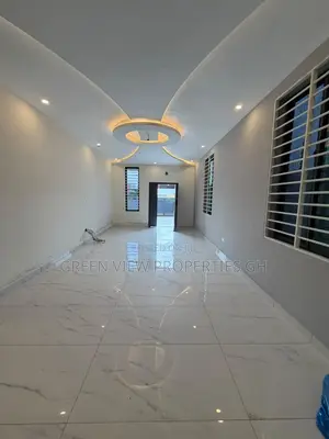 4bdrm Duplex in East Legon for sale