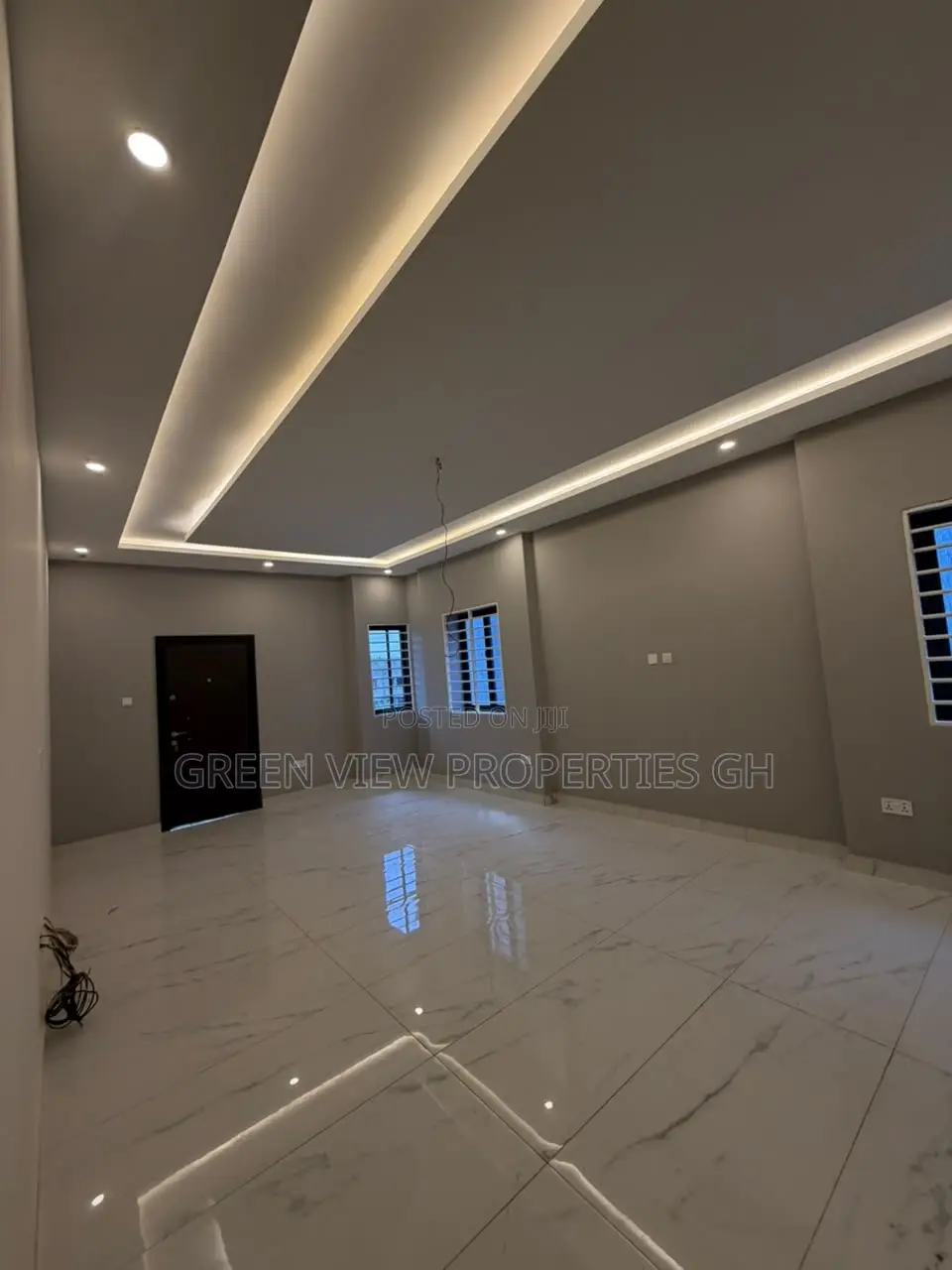 4bdrm Duplex in East Legon for sale