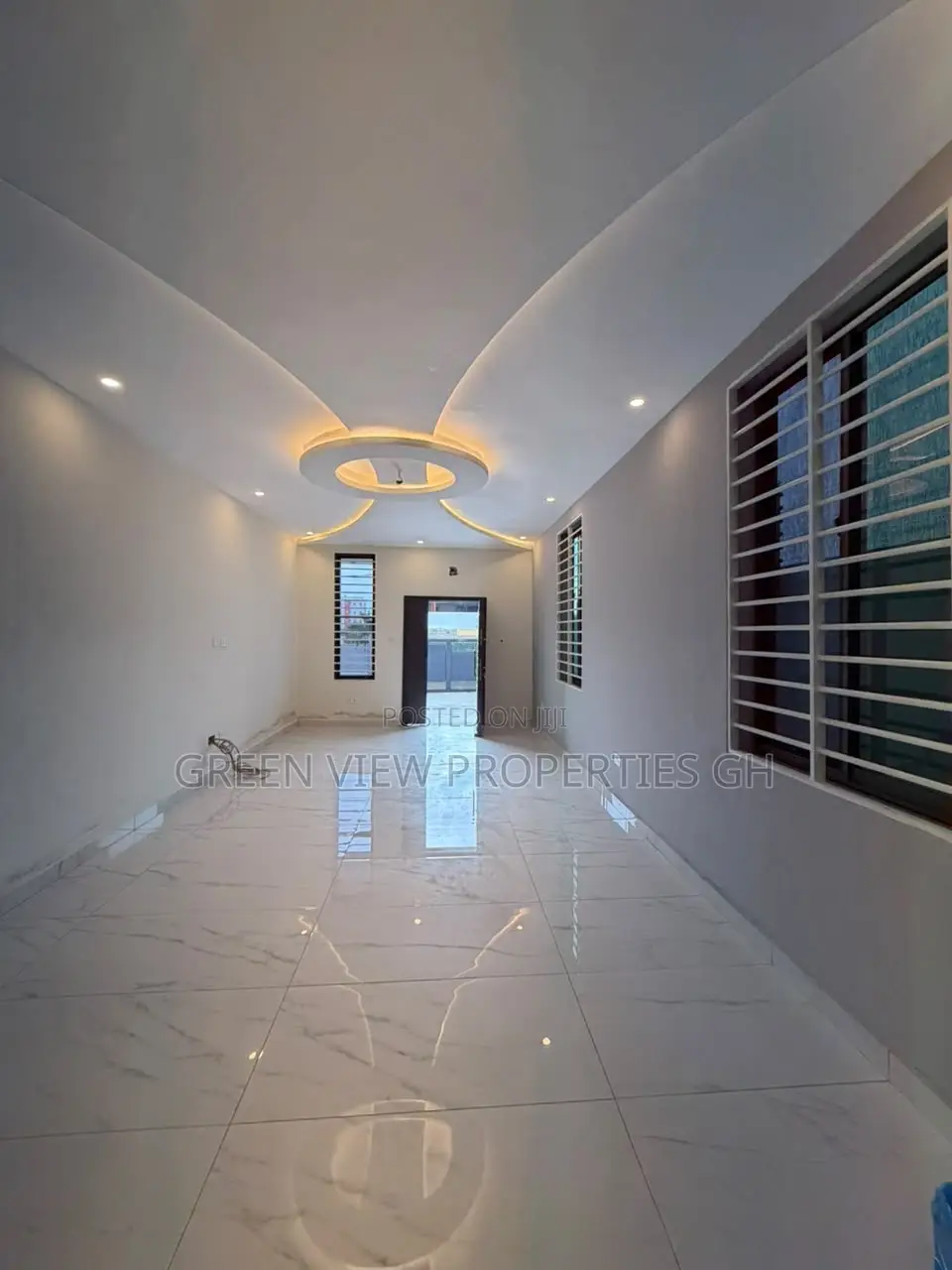 4bdrm Duplex in East Legon for sale