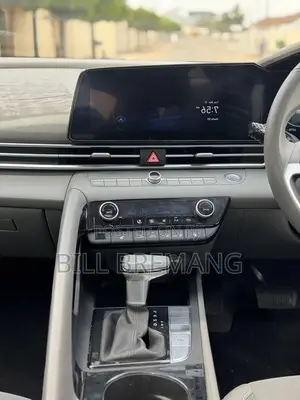Hyundai Elantra 2025 Black