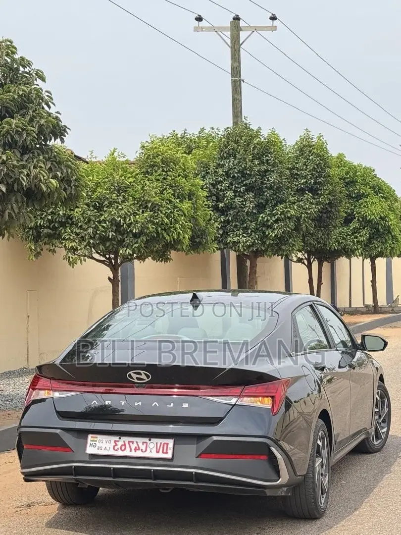 Hyundai Elantra 2025 Black