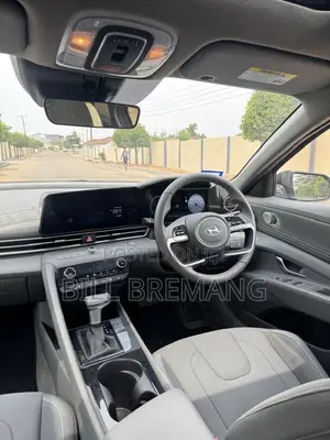 Hyundai Elantra 2025 Black