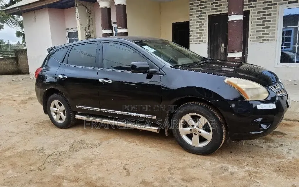Nissan Rogue SV 2012 Black