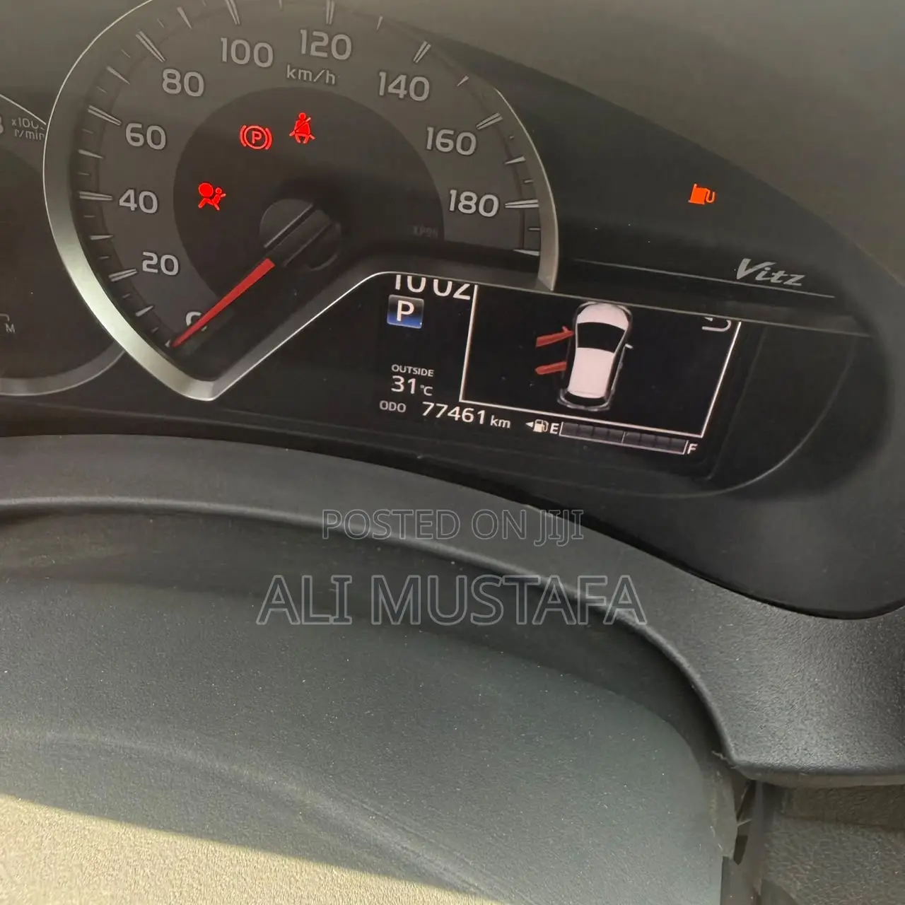 Toyota Vitz 1.3 FWD 5dr 2015 Silver
