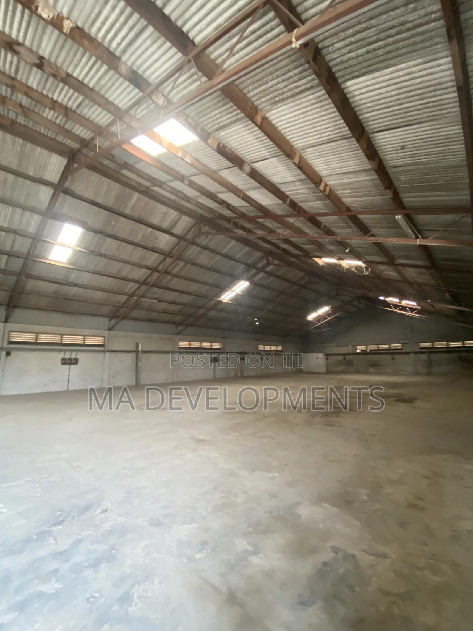 1,500 Square Meter Warehouse for Rent at Achimota Mile 7