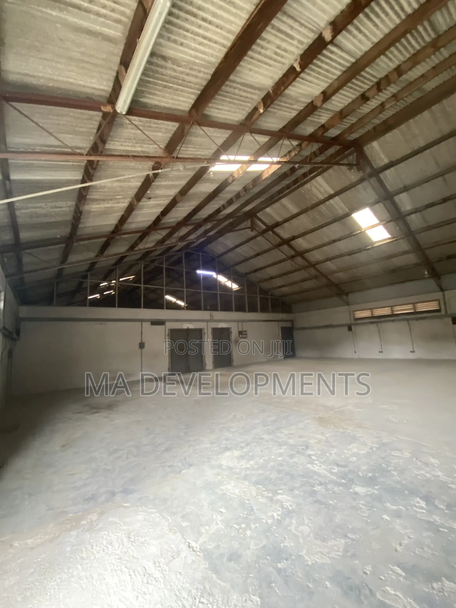 1,500 Square Meter Warehouse for Rent at Achimota Mile 7