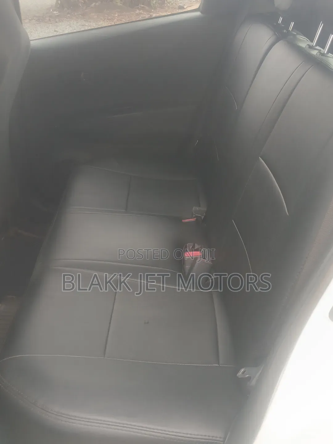 Toyota Vitz 2013 White