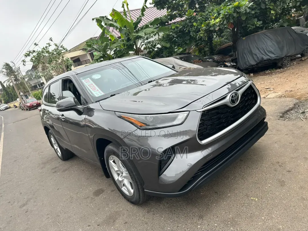 Toyota Highlander 2022 Gray