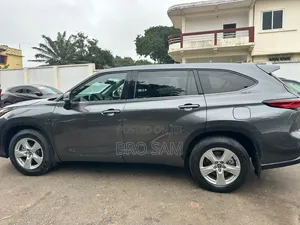 Toyota Highlander 2022 Gray