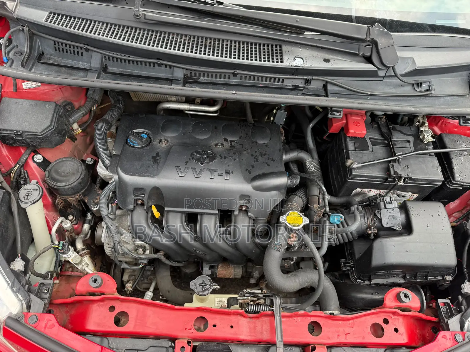 Toyota Yaris LE Hatchback 3dr 2014 Red