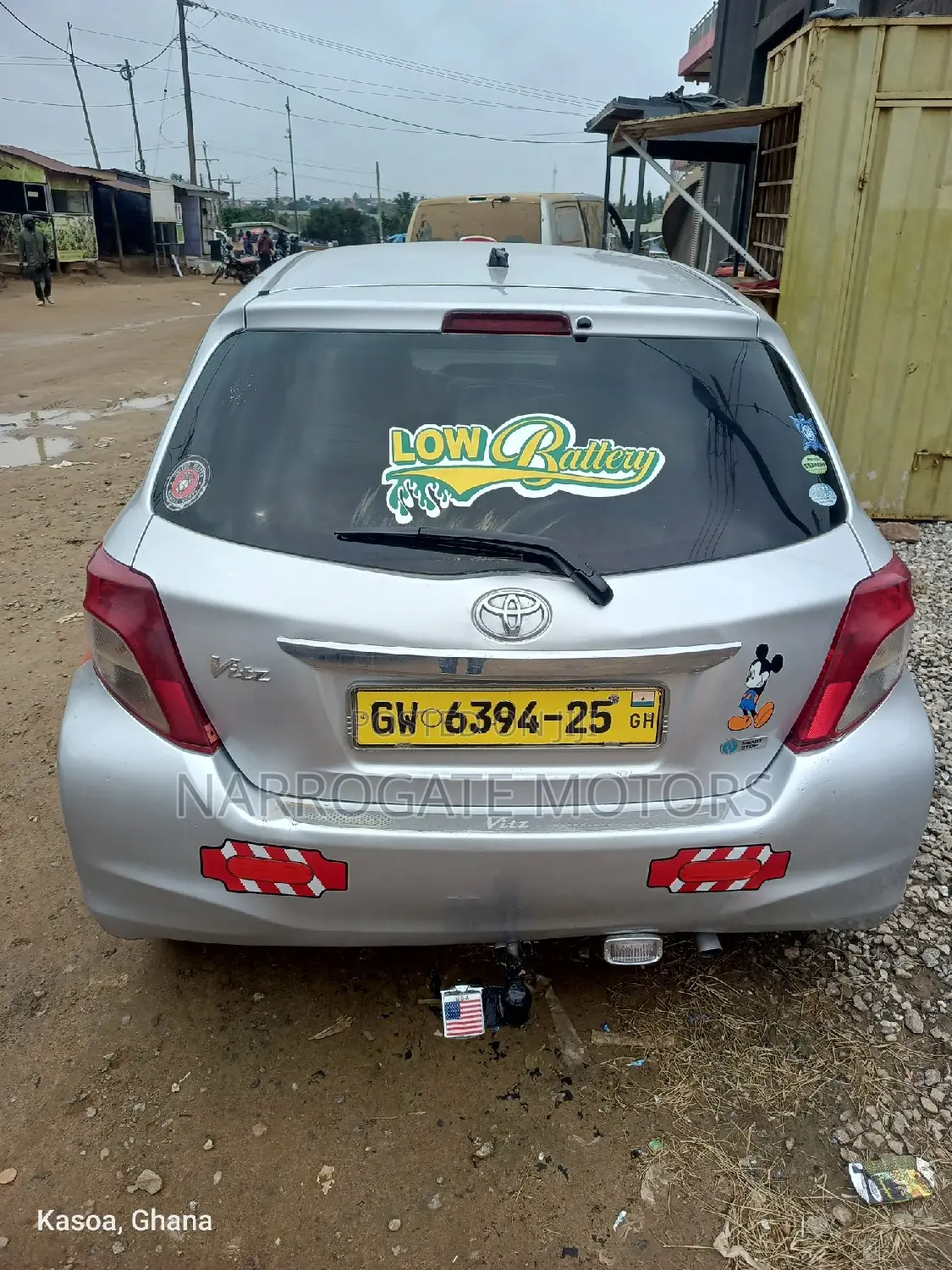 Toyota Vitz 2014 Silver