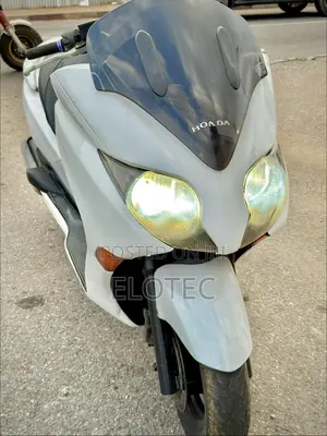 Honda Forza 2016 White
