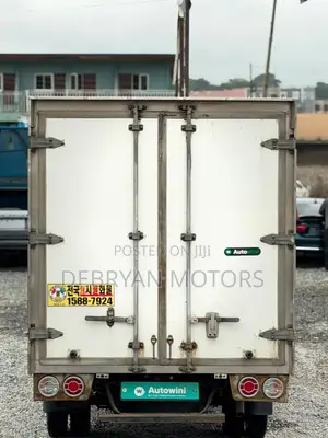 2017 KIA Bongo 3 for Sale. Fridge
