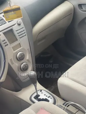 Toyota Belta 2011 Blue