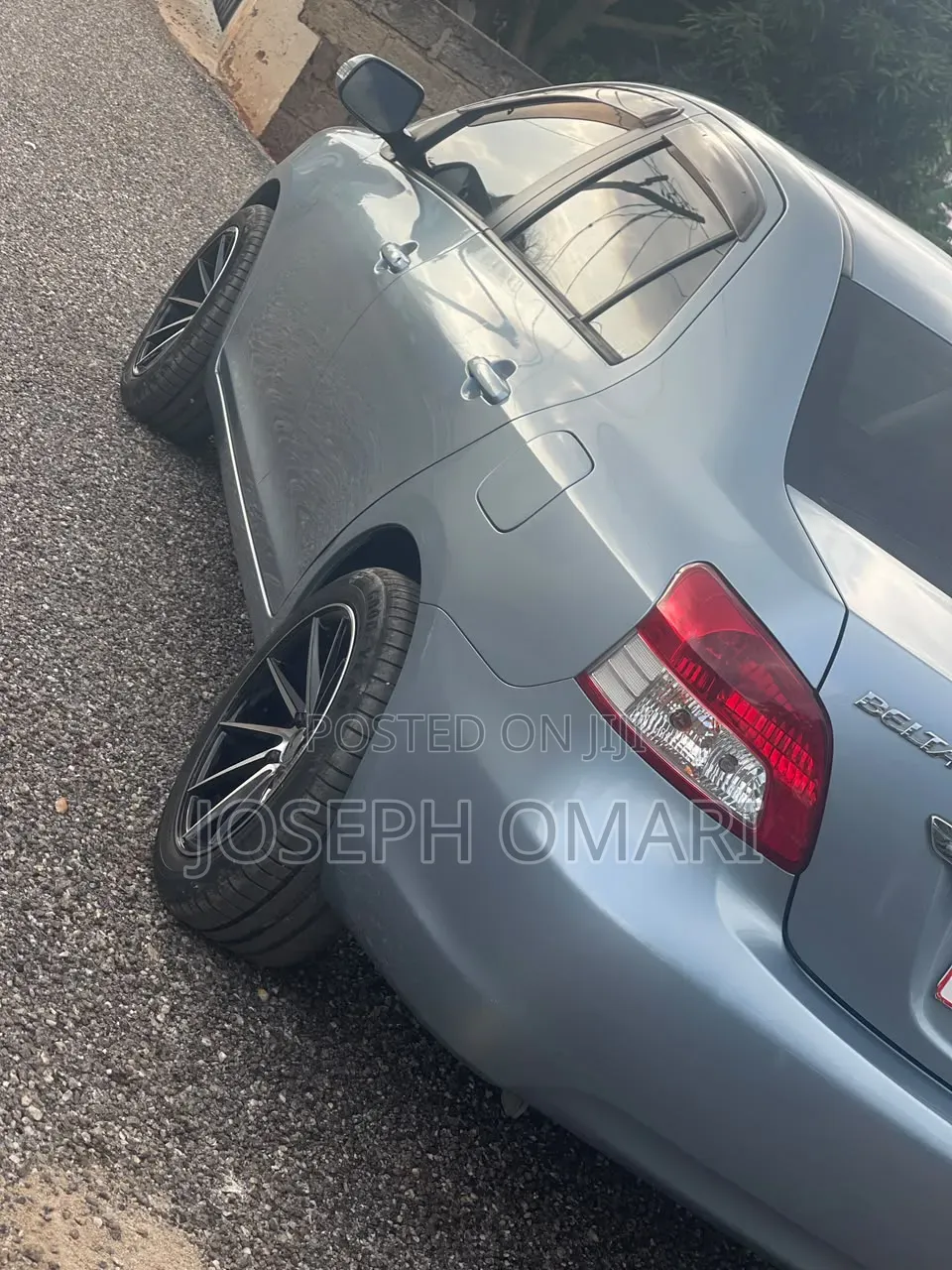 Toyota Belta 2011 Blue