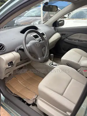 Toyota Belta 2010 Teal