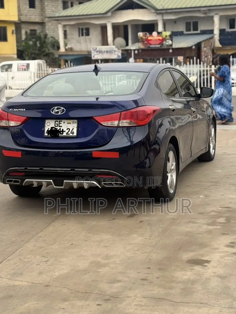 Hyundai Elantra GLS Sedan FWD (1.8L 4cyl 6A) 2013 Blue