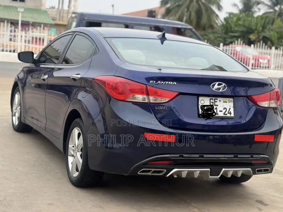 Hyundai Elantra GLS Sedan FWD (1.8L 4cyl 6A) 2013 Blue