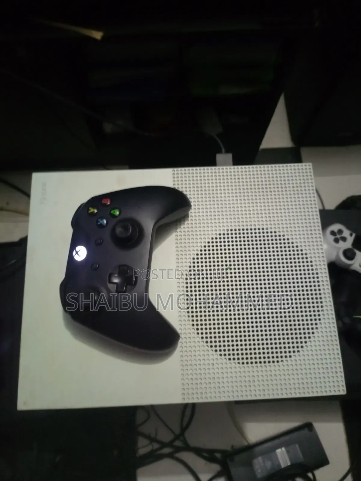 Xbox One S (Fc26 and 9 Games)