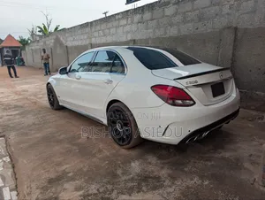 Mercedes-Benz C300 2017 White