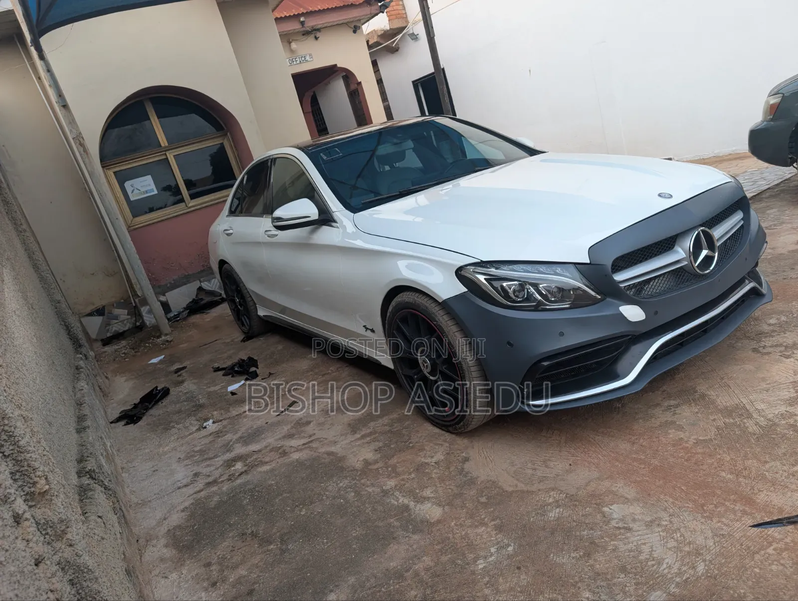 Mercedes-Benz C300 2017 White