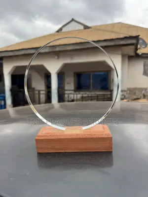 Round Hot Crystal Plaque