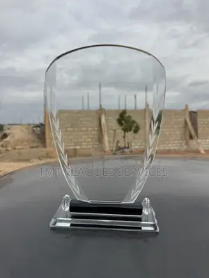 Round Hot Crystal Plaque