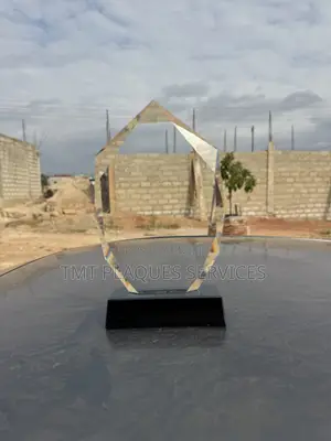 Round Hot Crystal Plaque