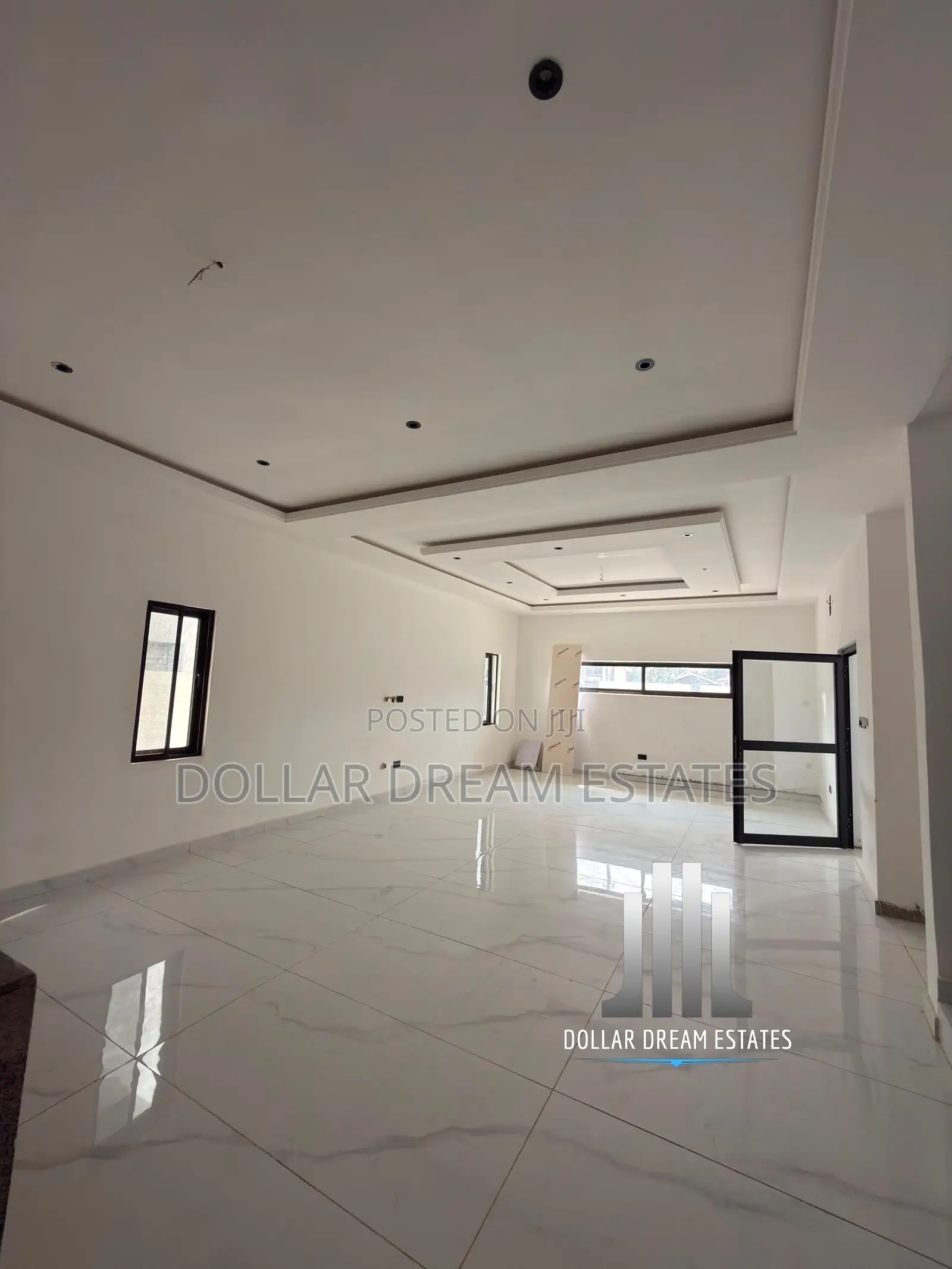 5bdrm House in East Legon for sale