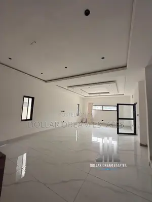 5bdrm House in East Legon for sale