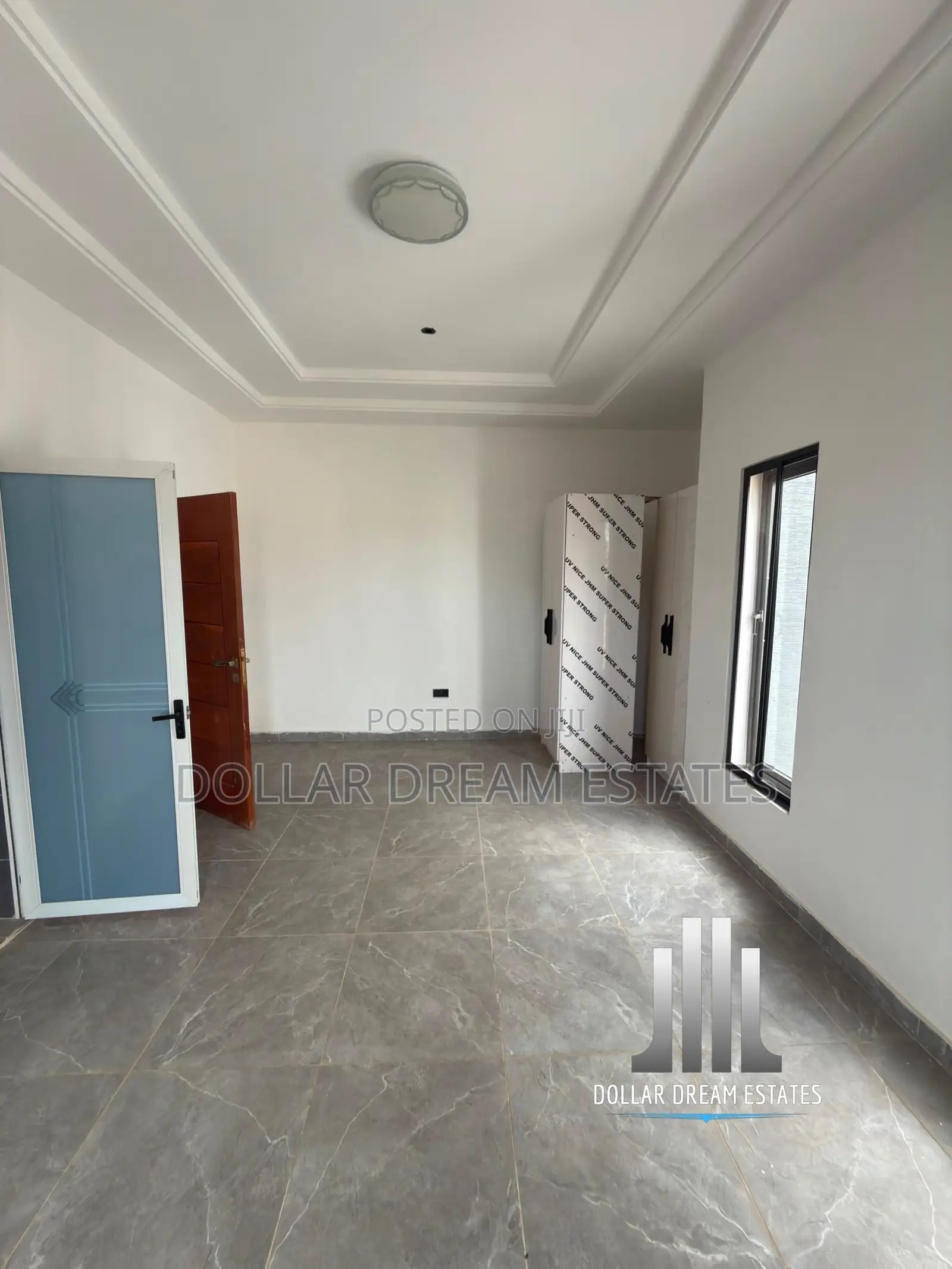 5bdrm House in East Legon for sale