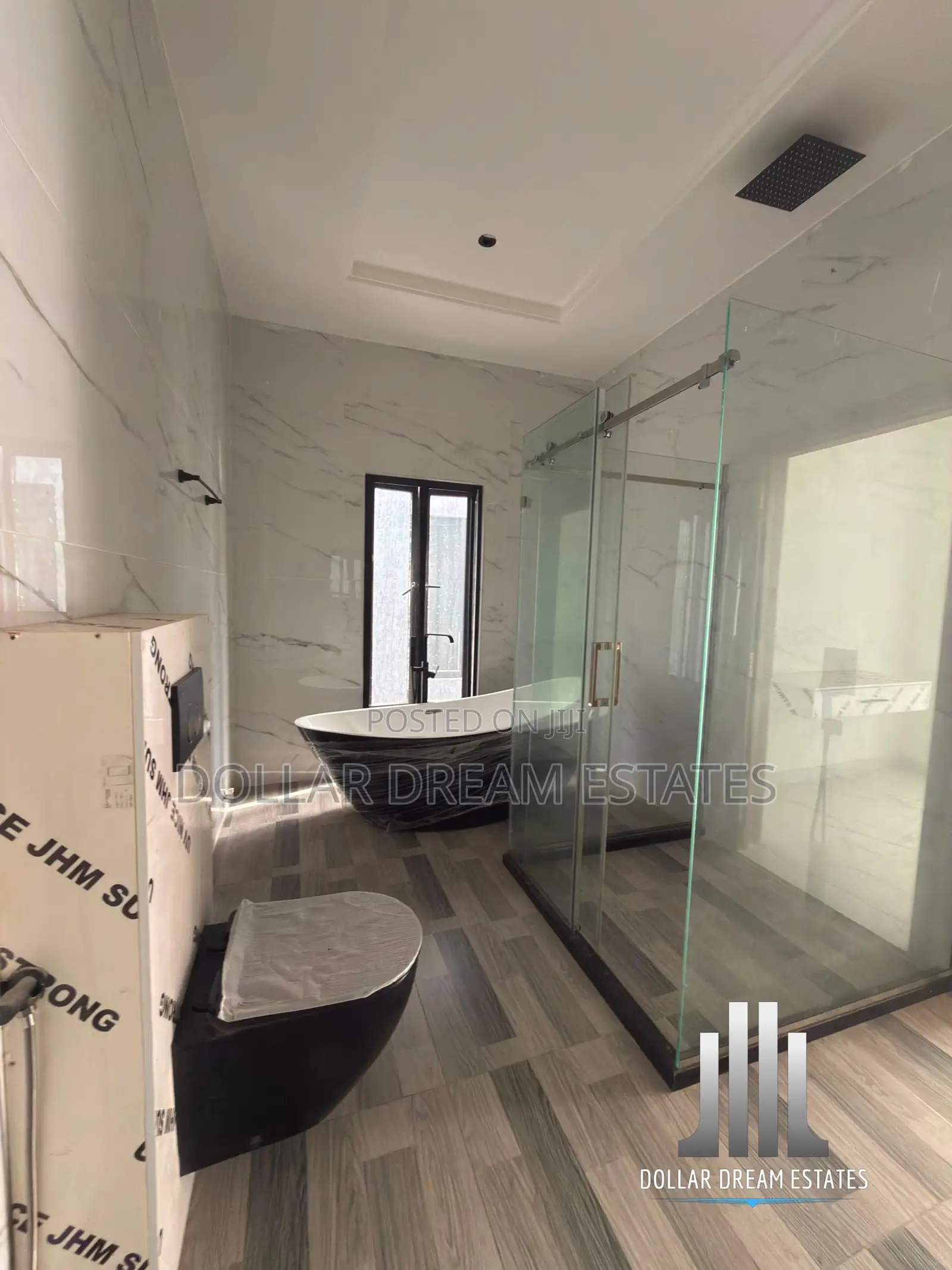 5bdrm House in East Legon for sale