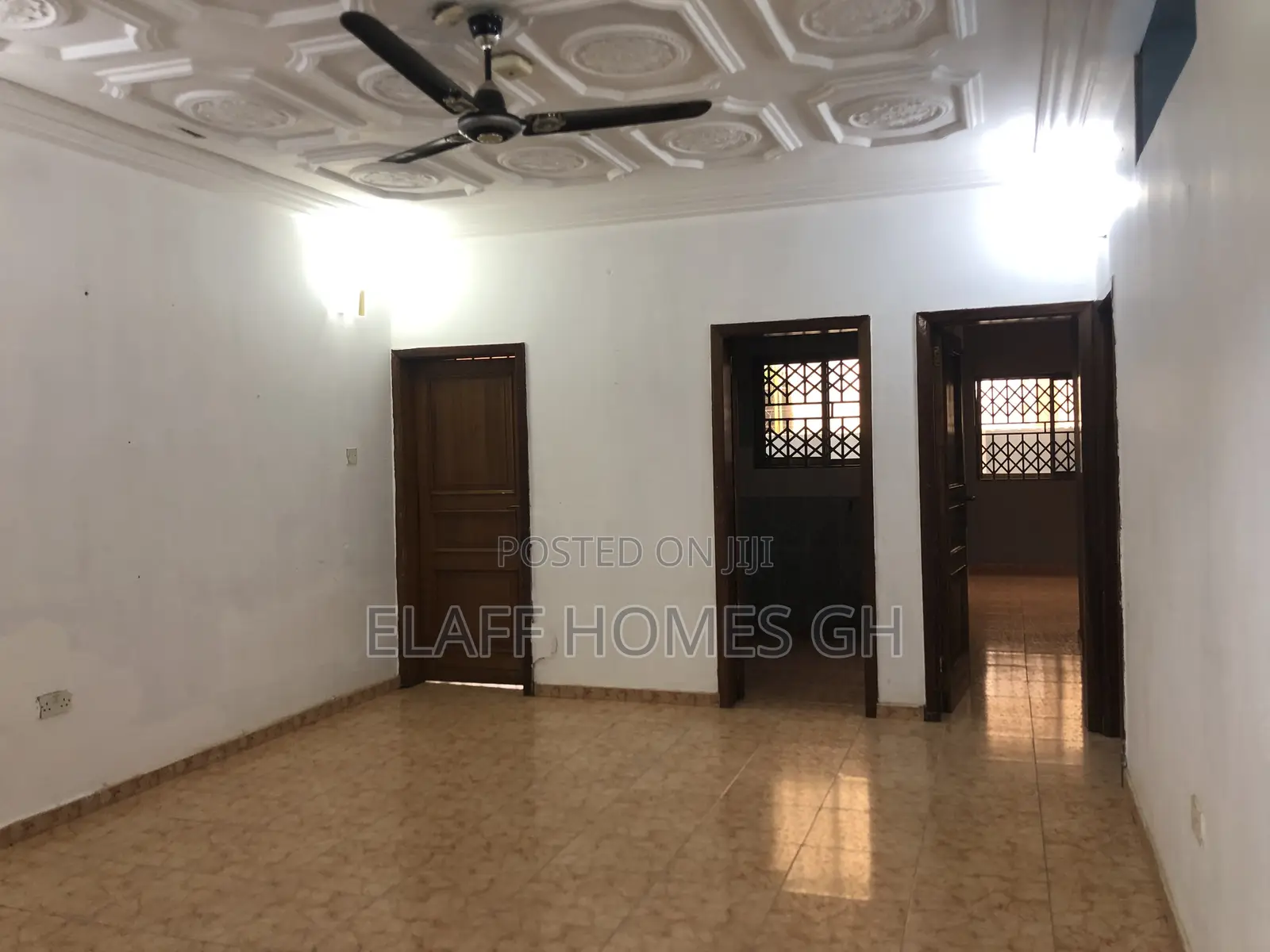 10bdrm House in Elaffhomesgh, American House for rent