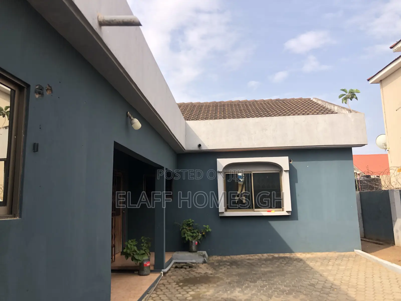 10bdrm House in Elaffhomesgh, American House for rent