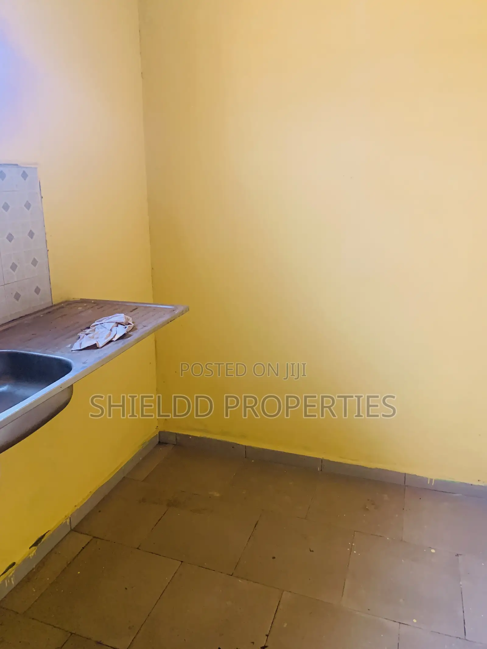 1bdrm Apartment in Chamber And Hall, New Legon for rent