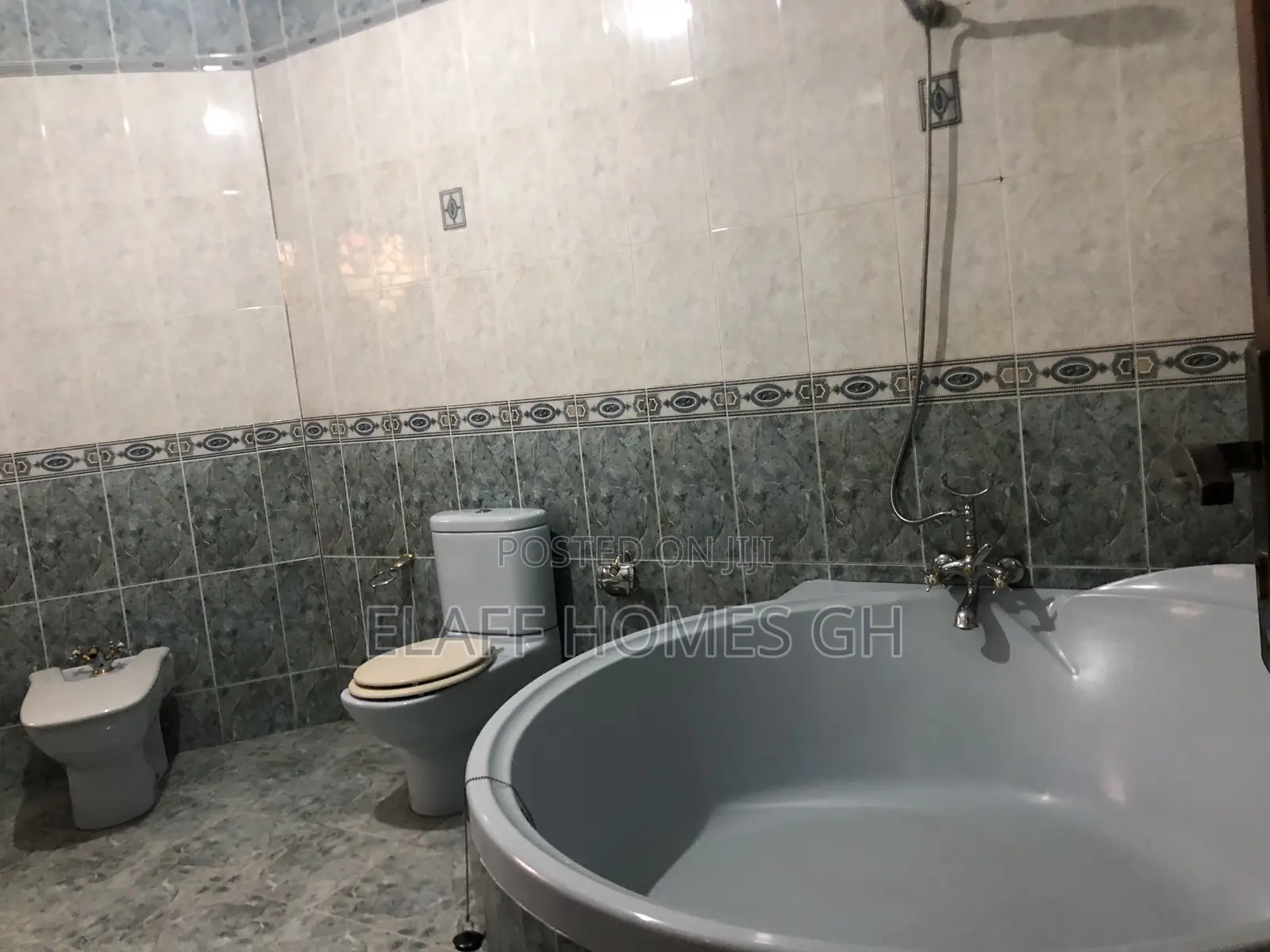 10bdrm House in Elaffhomesgh, American House for rent