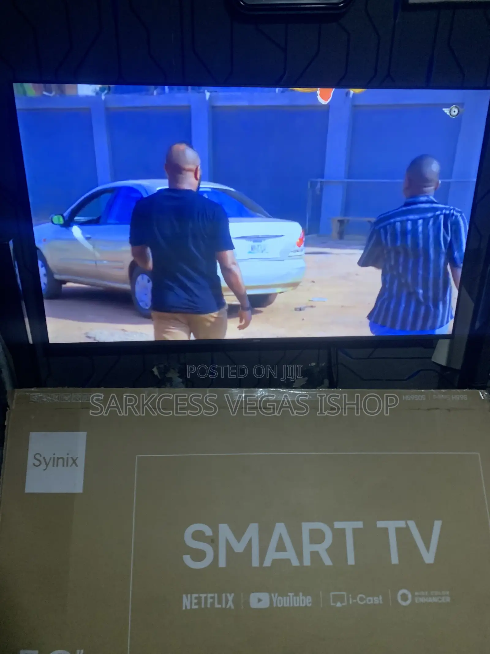 One Month Used Synix 50inces TV