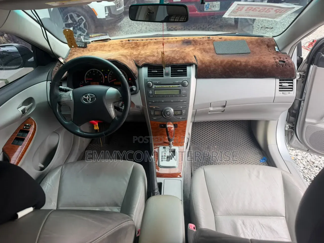 Toyota Corolla 2012 Silver