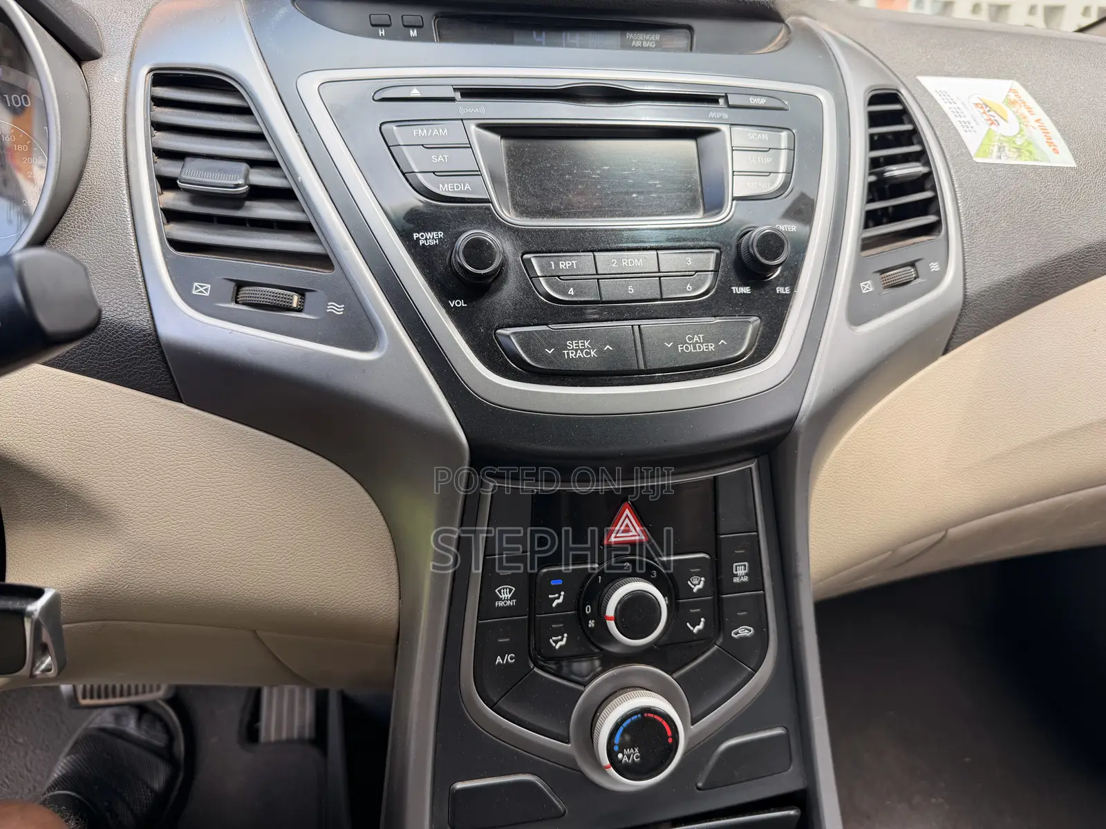 Hyundai Elantra 2016 Black