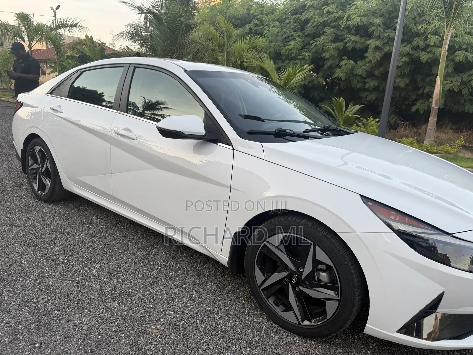 Hyundai Elantra Limited 2022 White