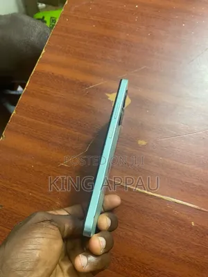 Infinix Smart 8 64 GB Green