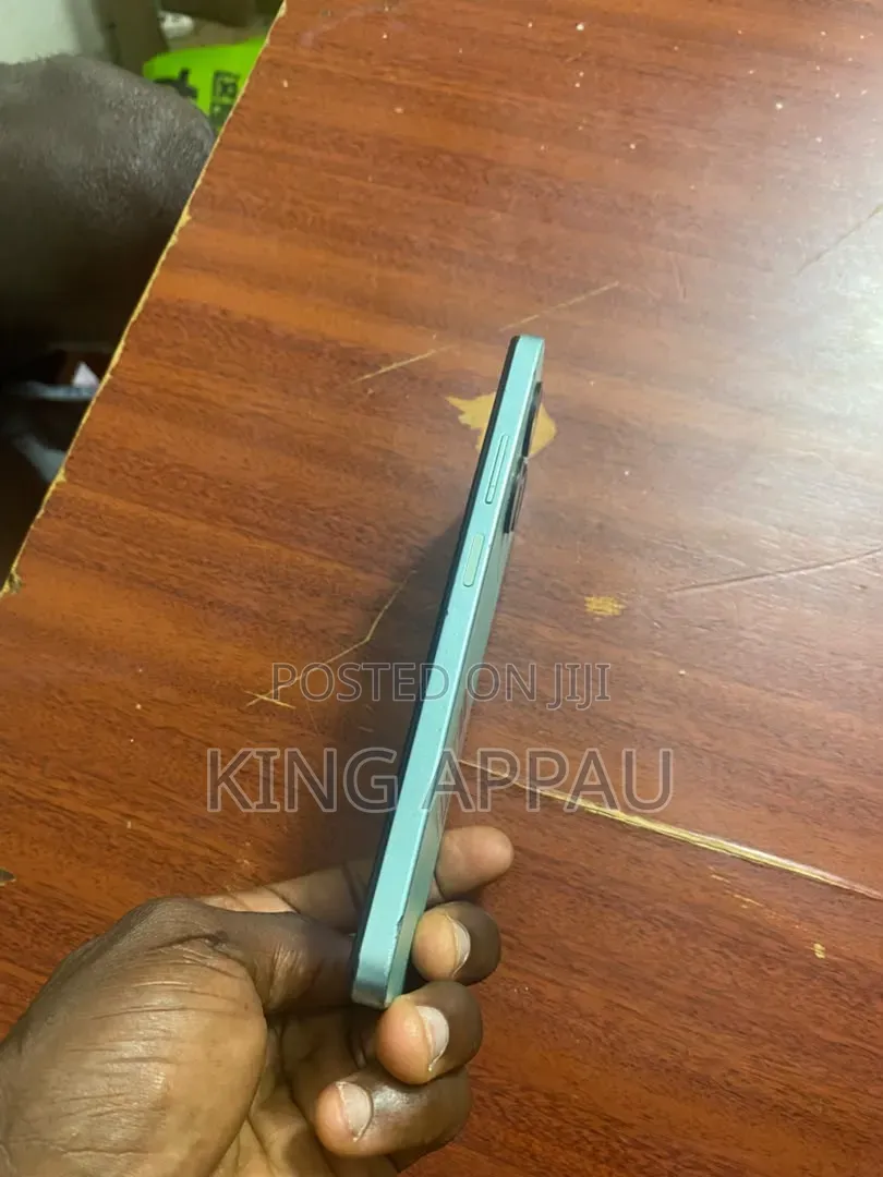 Infinix Smart 8 64 GB Green