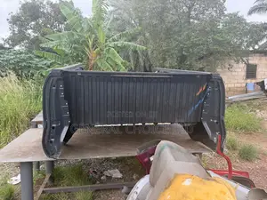 Toyota Tacoma Bucket/Pickup Bed for Sale