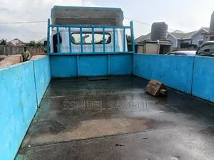 Yuejin Truck 2009 Blue