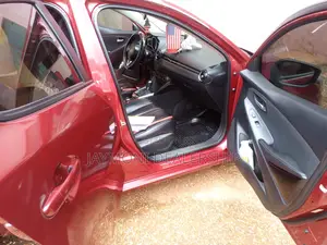 Toyota Yaris iA 1.5 FWD 2016 Red