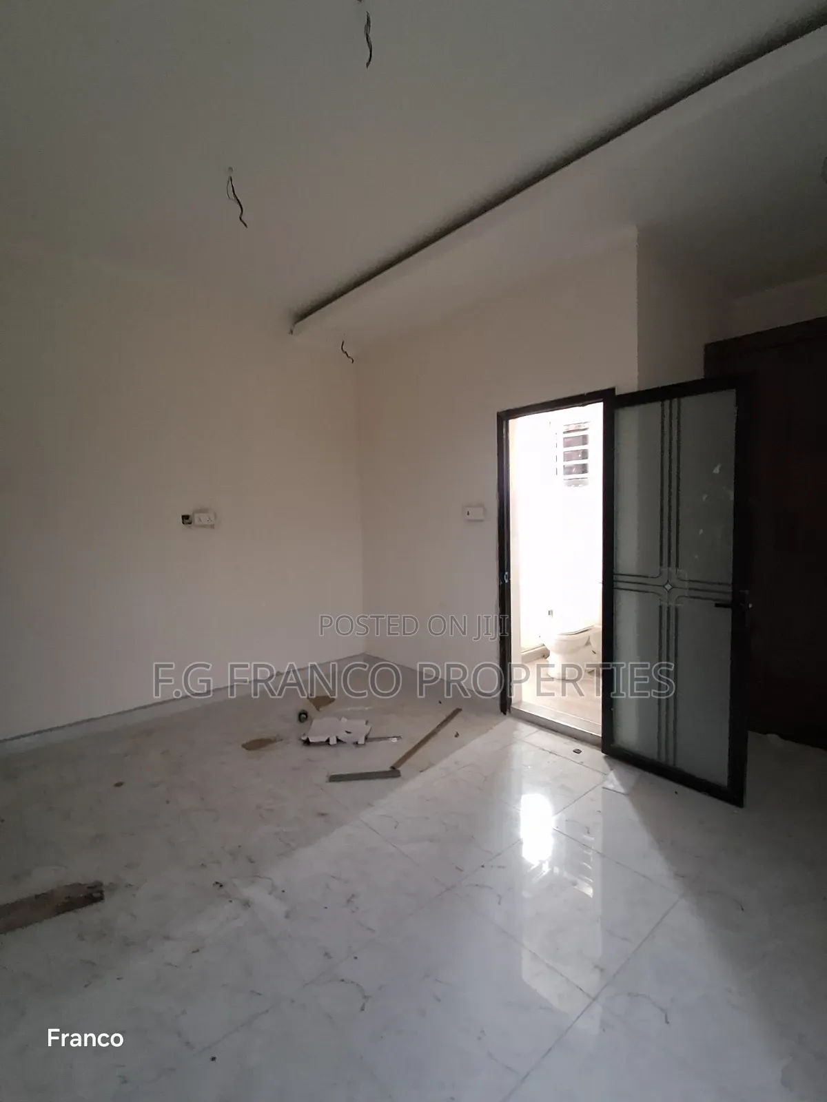 3bdrm House in Kg Franco Properties, Baatsona Total for sale