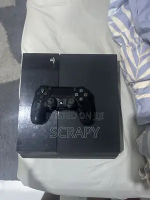 PlayStation 4 Standard