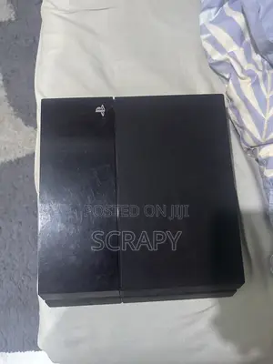 PlayStation 4 Standard