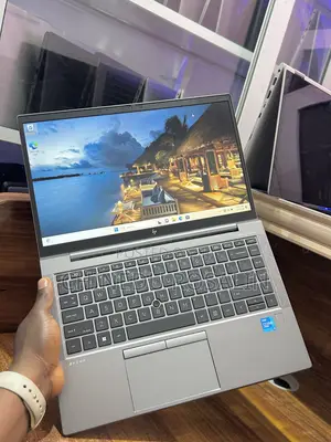 Laptop HP ZBook Firefly G8 16GB Intel Core i5 SSD 256GB